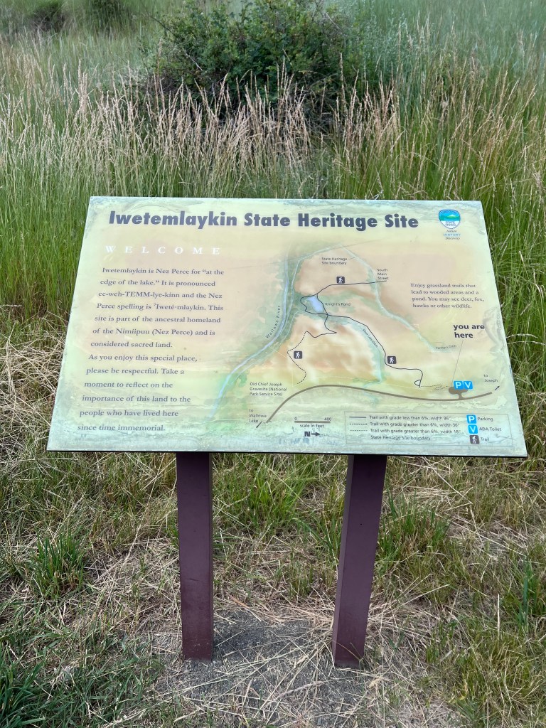 Iwetemlaykin trail sign